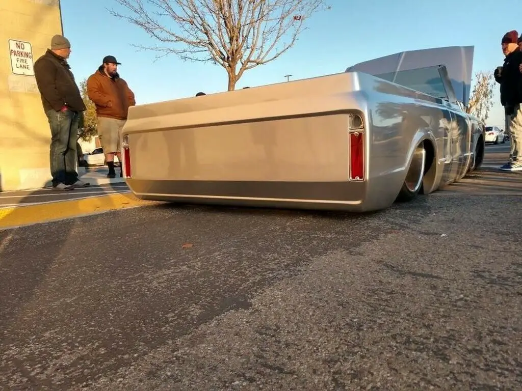 sema show custom blazer cover truck c10 ls3 air ride