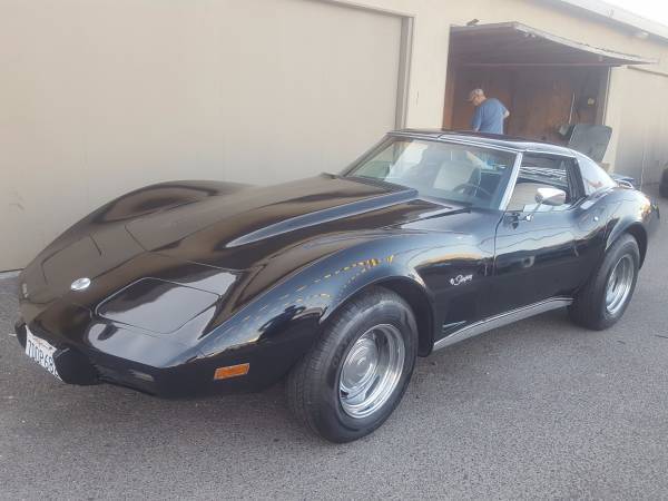 chevy corvette stingray 1975
