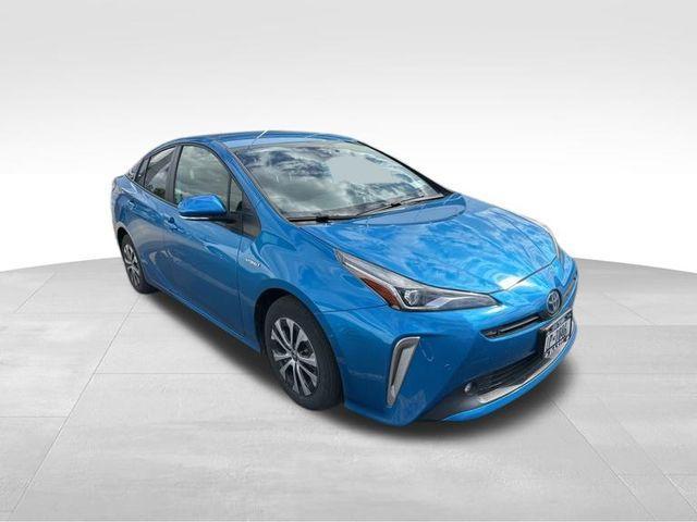2022 toyota prius le