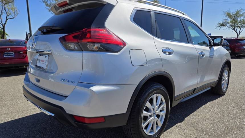 2017 nissan rogue sv