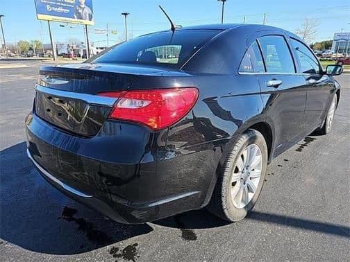 2013 chrysler 200 limited in west bend, wisconsin