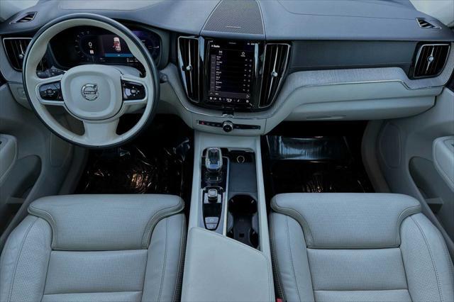 2022 volvo xc60 recharge plug-in hybrid t8 inscription