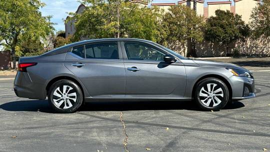2025 Nissan Altima
