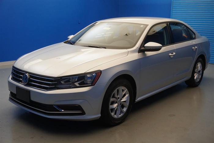 certified 2018 volkswagen passat 2.0t s louisville, ky 40299 for sale in louisville, kentucky