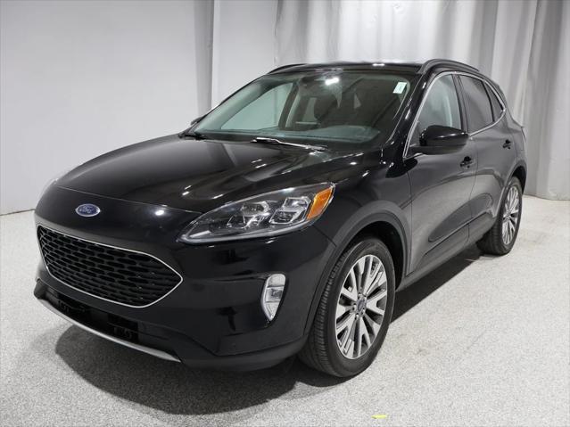 2022 ford escape titanium