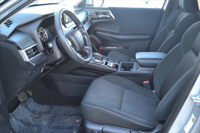 2022 mitsubishi outlander es 2.5 s-awc