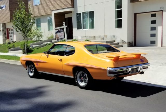 1970 pontiac gto judge tribute 400 v8 4-speed head turner!