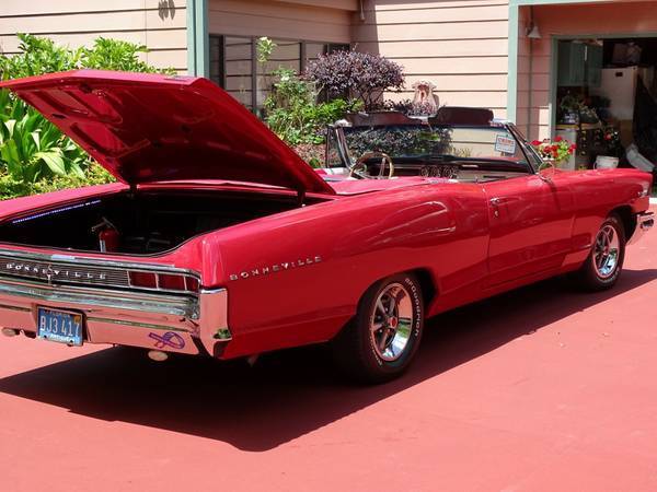 1965 bonneville convertible. fully restored driver!