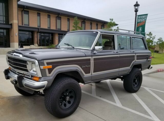 1990 grand wagoneer 5.9 trades considered