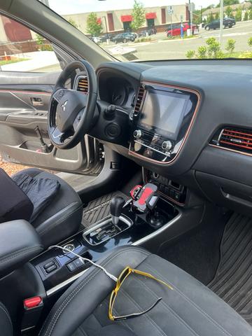 2020 mitsubishi outlander se