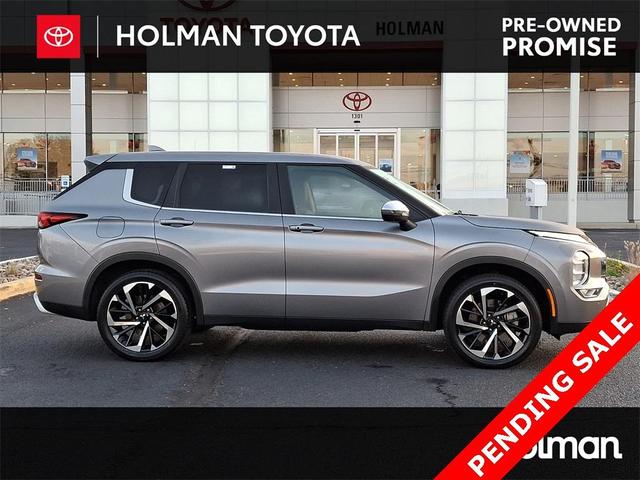 2022 mitsubishi outlander se