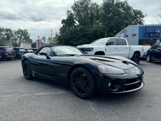 2004 dodge viper srt10