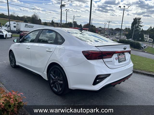 2021 kia forte gt-line