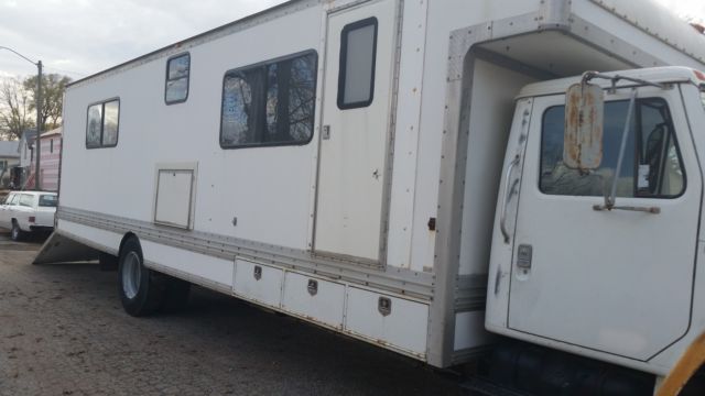 1982 international s1900 rv/car hauler