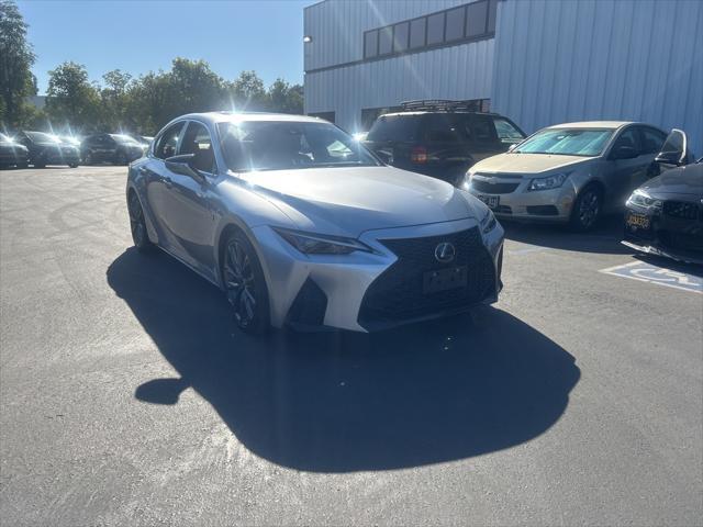 2022 lexus is 350 base