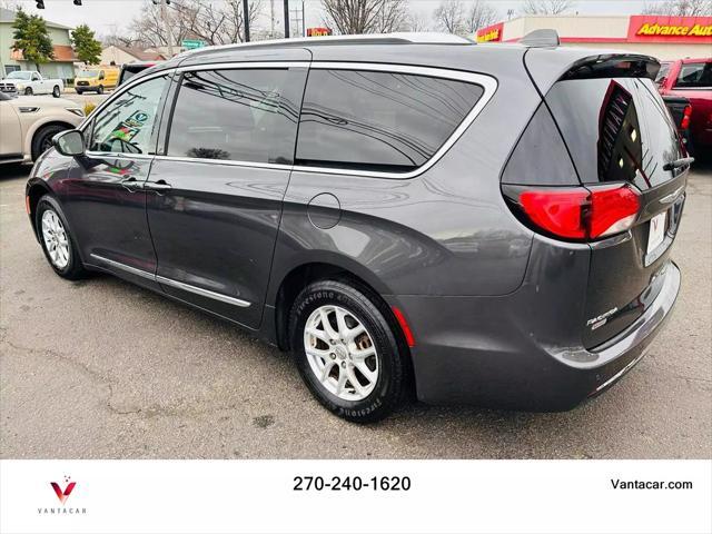 2020 chrysler pacifica touring