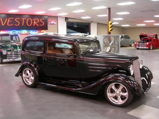 1935 chevrolet deluxe 2 door
