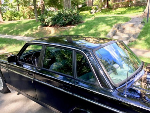 1992 volvo 240 sunroof sedan