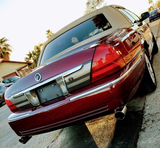2009 mercury grand marquis ls