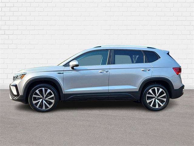 2022 volkswagen taos 1.5t se
