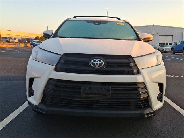2019 toyota highlander se