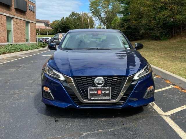 2021 nissan altima sr fwd