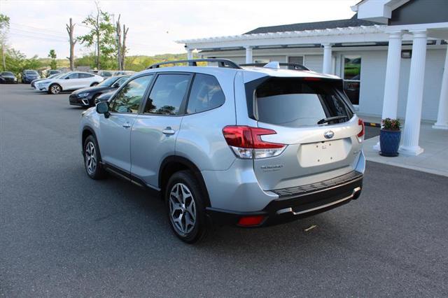 2022 subaru forester premium