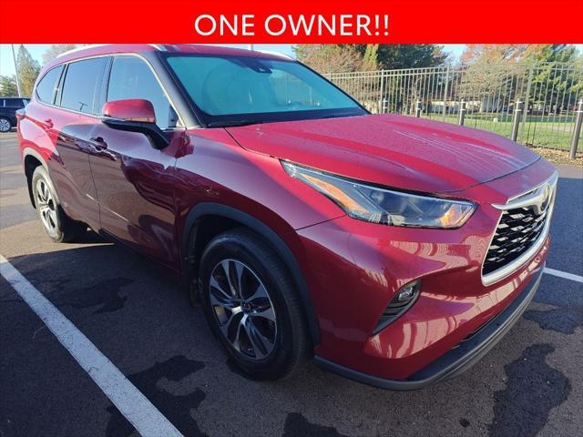 2022 toyota highlander xle