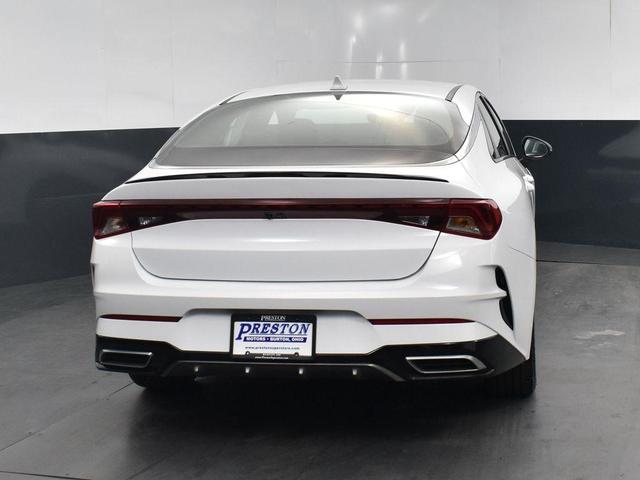 2022 kia k5 gt-line