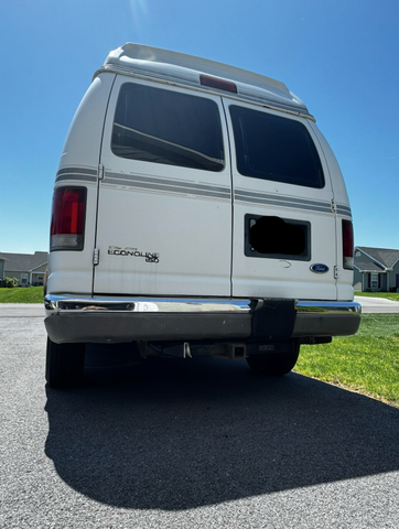 1996 ford e150 base
