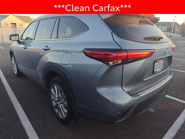 2022 toyota highlander limited