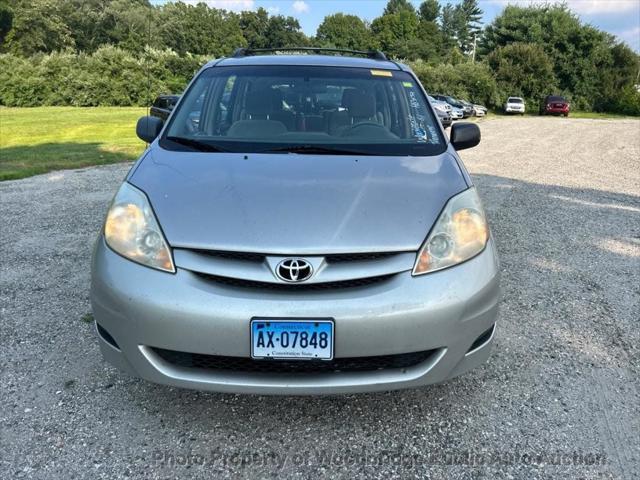 2006 toyota sienna ce