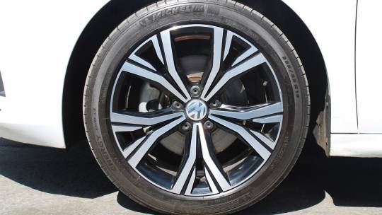 2021 Volkswagen Passat (North America and China)
