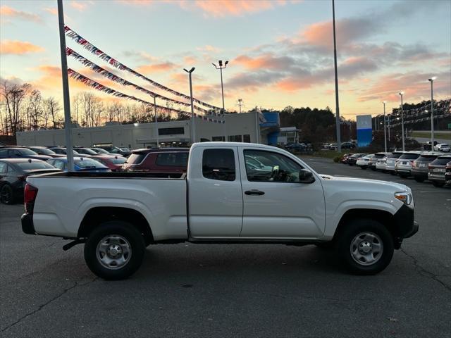 2023 toyota tacoma sr