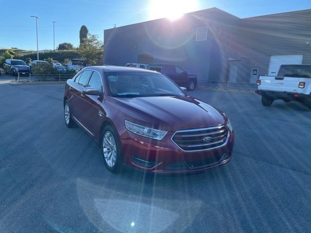 2019 ford taurus limited