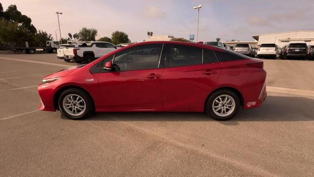 2017 toyota prius prime plus