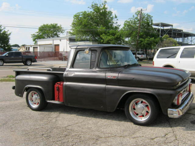short wide bed ,ps, power idsc, tilt, sbc, auto, lowered hotrod rat rod pickup