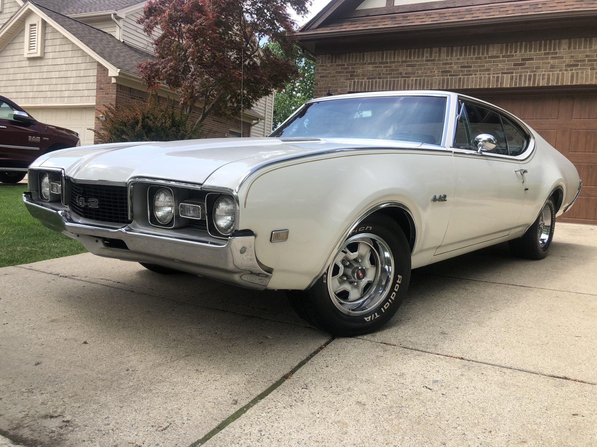 35-years-owned 1968 oldsmobile 442 holiday coupe