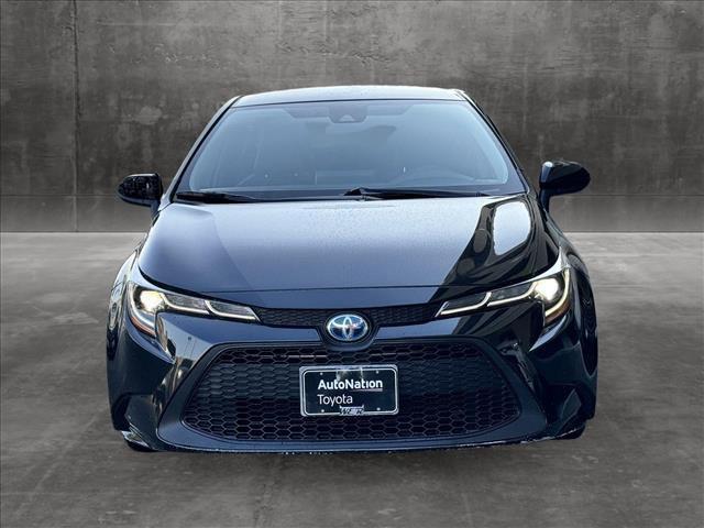 2022 toyota corolla hybrid le