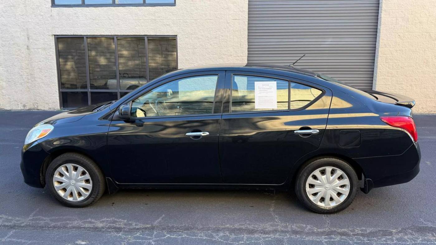2014 nissan versa