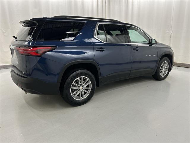 2022 chevrolet traverse lt cloth