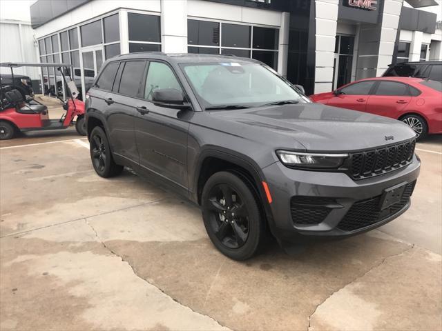 2023 jeep grand cherokee altitude