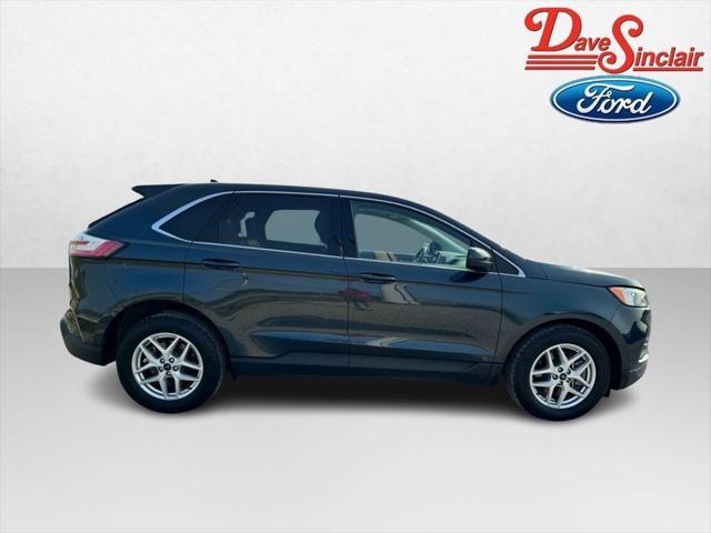 2022 ford edge sel
