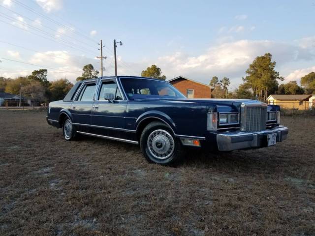 1985 lincoln town car