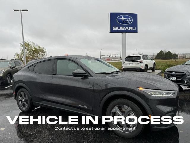 2022 ford mustang mach-e select