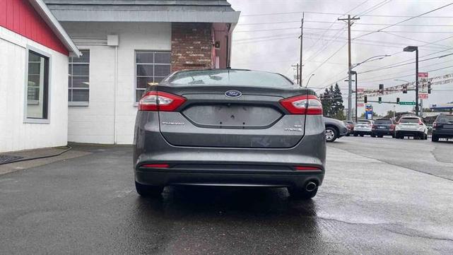 2015 ford fusion hybrid se