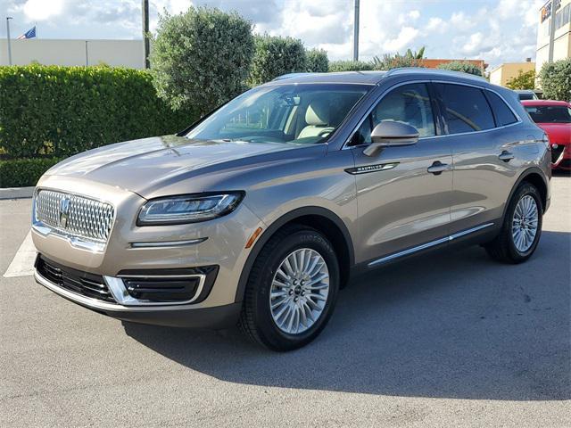 2019 lincoln nautilus standard