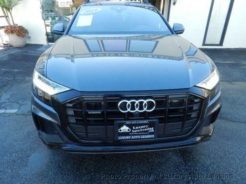 2019 audi q8