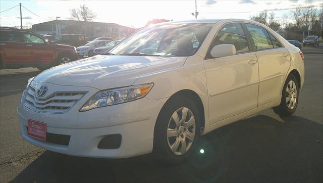 2011 toyota camry le