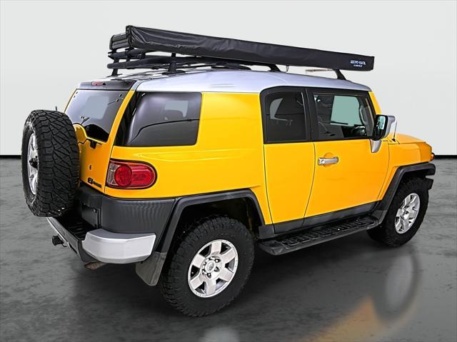 2010 toyota fj cruiser base